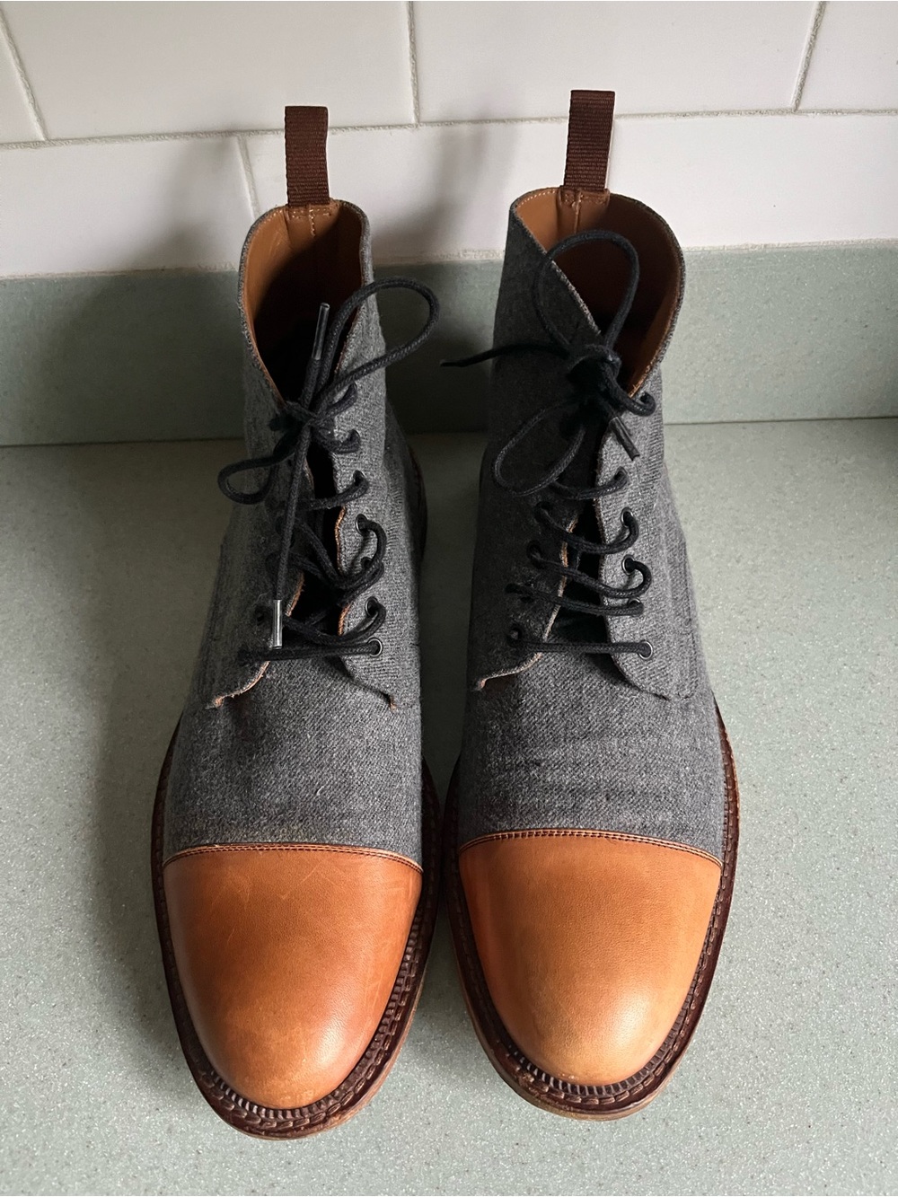 Taft Gray Wool & Tan Leather Cap-Toe Chukka Boots Sz 10 (43)